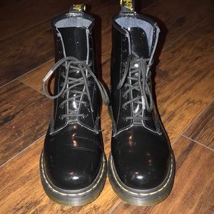 DR. MARTENS PATENT 1460